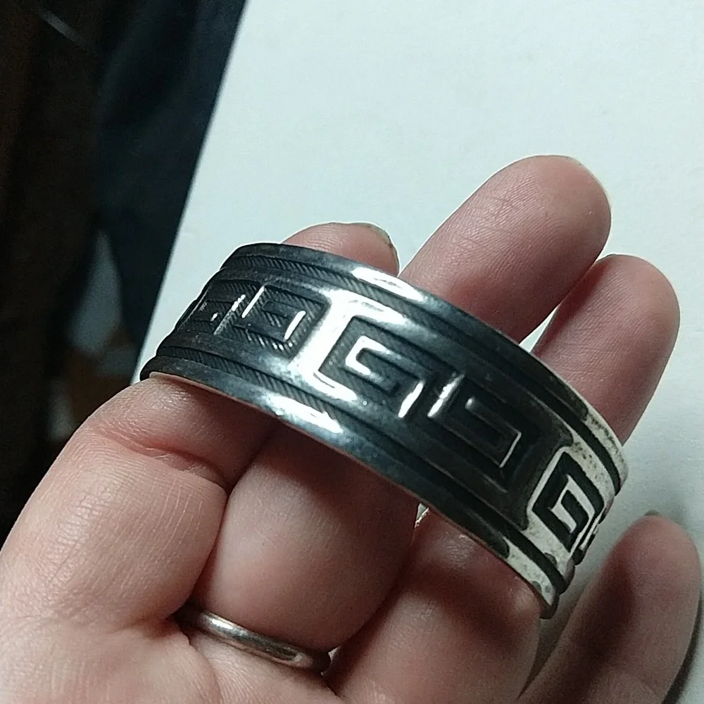 Solid sterling silver 925 greek key scroll design cuff bracelet vintage mexico